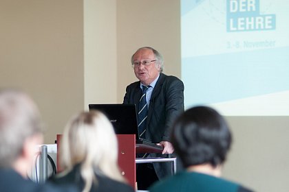 Erffnung der Woche der Lehre durch Prof. Dr. Udo Strter, den Rektor der MLU